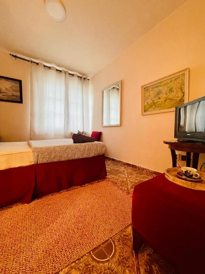 Katalin Panzio Hotel Budapest Bagian luar foto